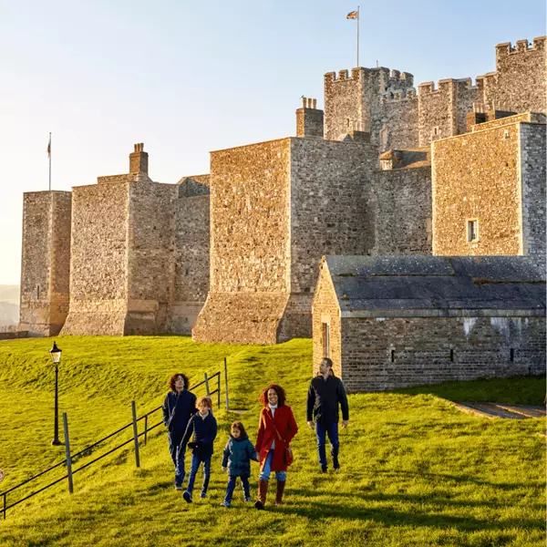 Dover Castle 800X800